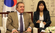 胡锦涛出席第二十届亚太经合组织领导人非正式会议第二阶段会议并发表讲话。