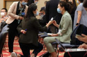 吴邦国会见马来西亚沙巴首席部长
